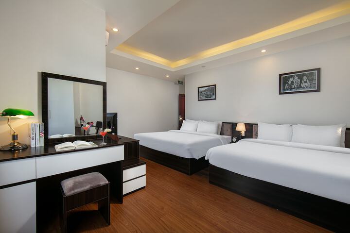 Room 16 of 52