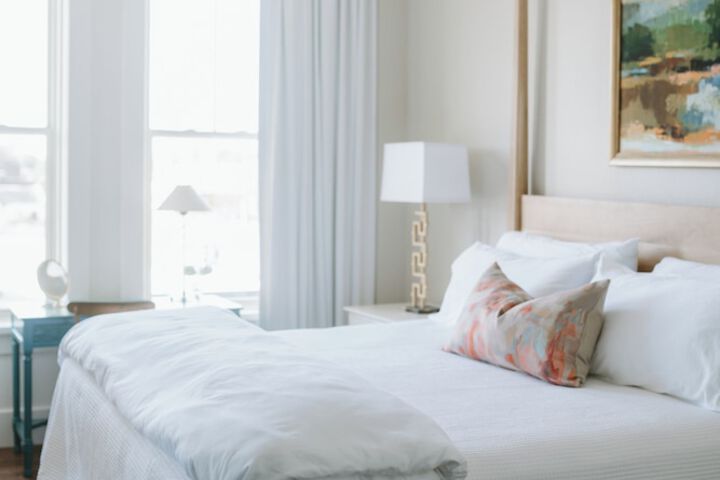 Room 2 of 6