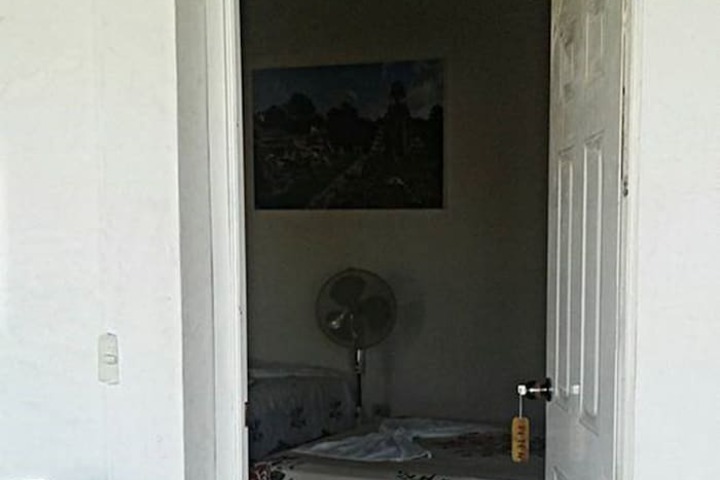 Room 8 of 22