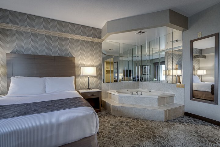 2 Queen Beds (18 of 21)