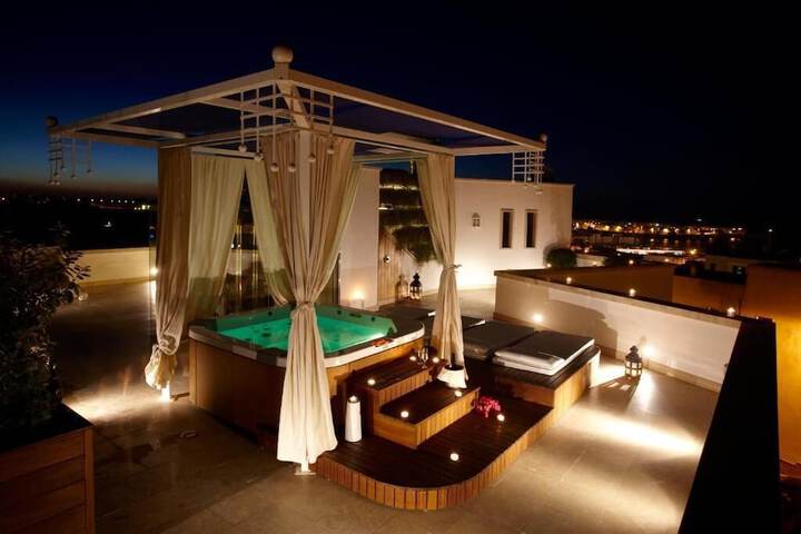Pool 61 of 119