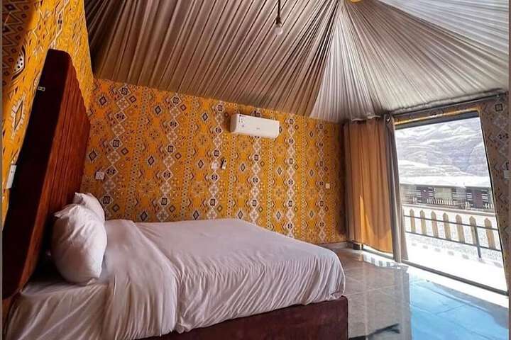 Victoria Luxury Camp