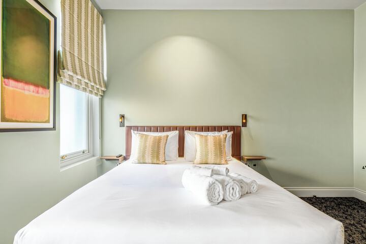 Room 15 of 57