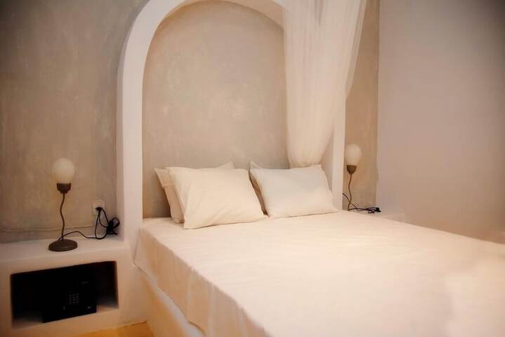 Room 7 of 15