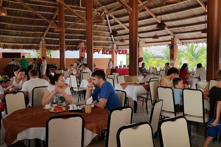 Dining 94 of 131