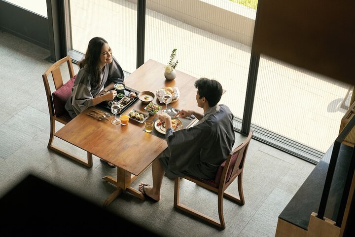 Breakfast/Coffee Service 128 of 193