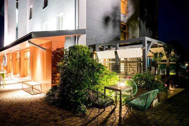Terrace/Patio 17 of 47