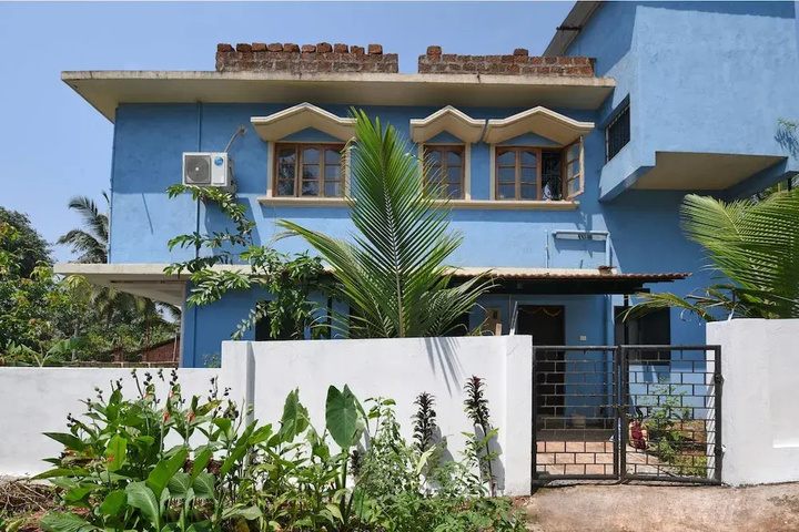OYO 19828 Home Modern 2bhk Near Club Cubana Arpora