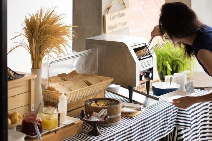Breakfast/Coffee Service 43 of 71