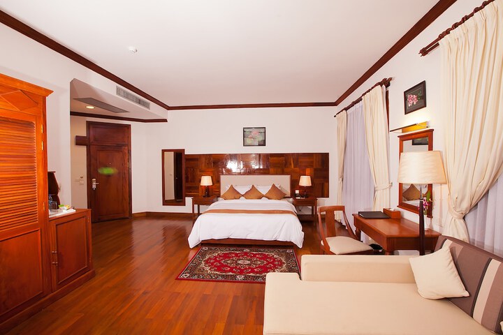 Room 34 of 64
