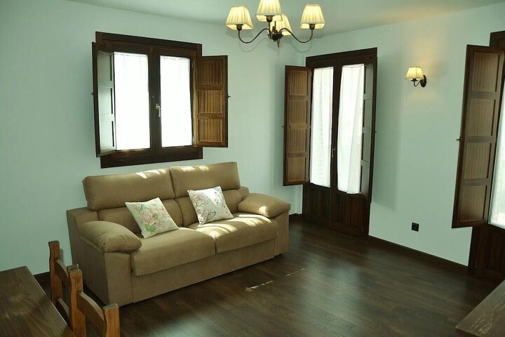 Room 9 of 30