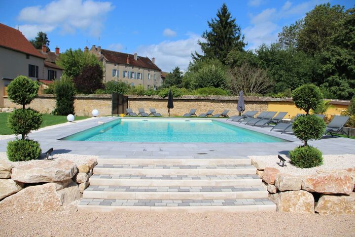 Hôtel du Lion dOr in Charolles
