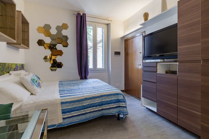 Room 16 of 126