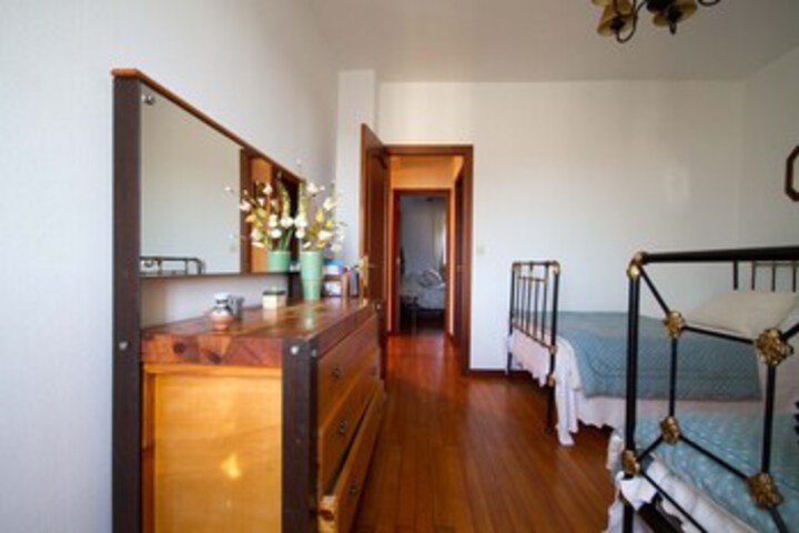 Room 16 of 18