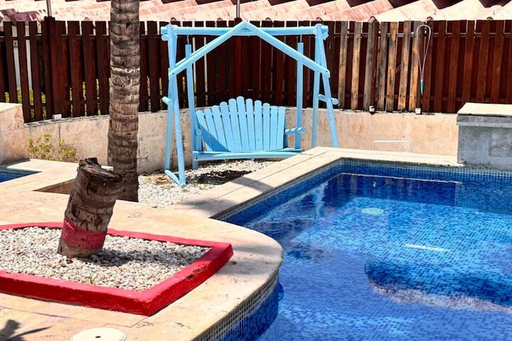 Pool Hotel