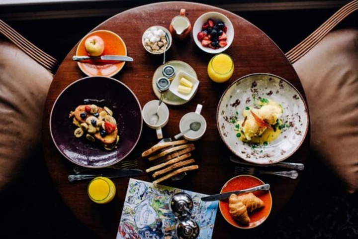 Breakfast/Coffee Service 39 of 62
