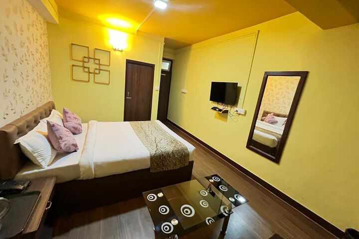 Room 5 of 29