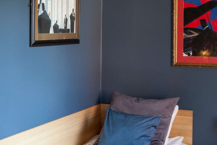 Room 9 of 57