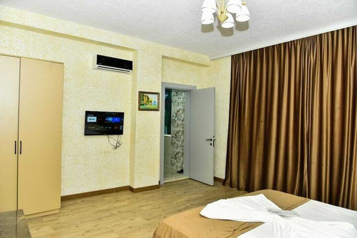 Room 8 of 26