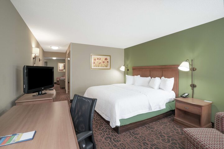 1 King Bed (21 of 21)
