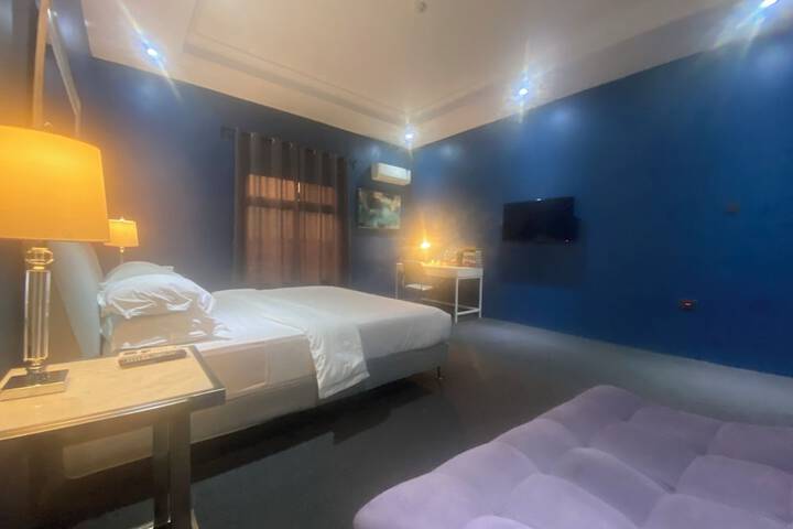 Room 26 of 68