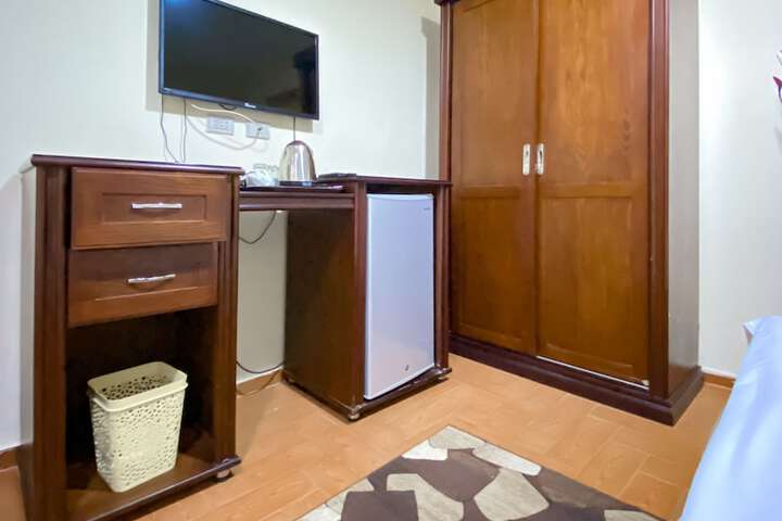 Room 54 of 340