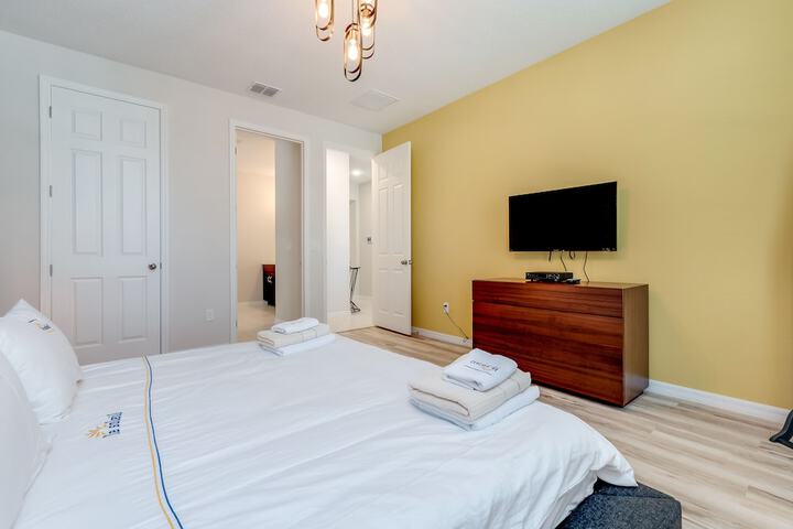 Room 3 of 62
