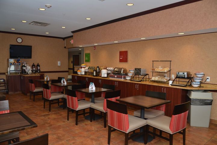Breakfast/Coffee Service 52 of 68