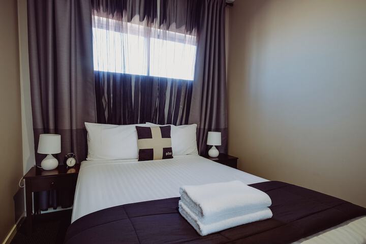 Room 6 of 42