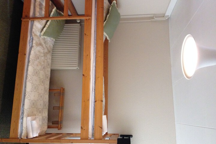 Room 6 of 38