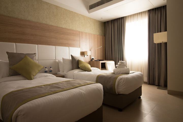 Room 9 of 30
