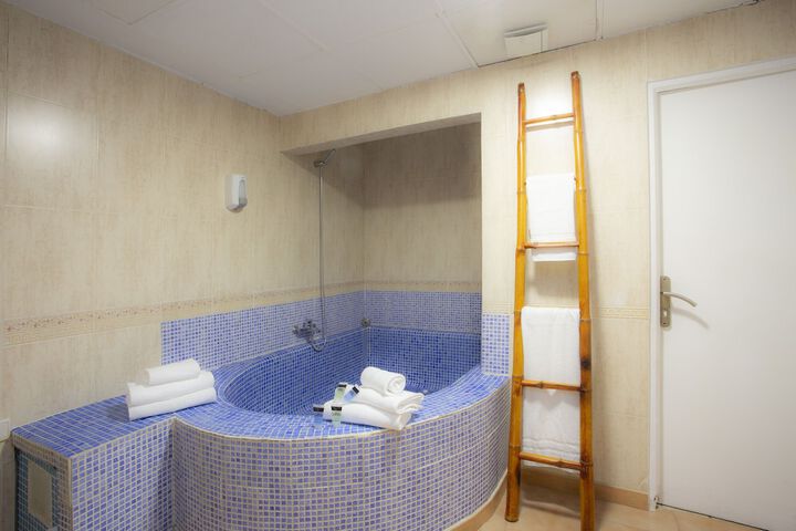 Bath Photo