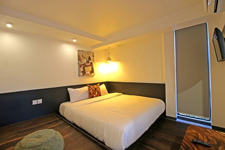 Room 15 of 46