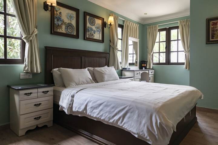 Room 18 of 41