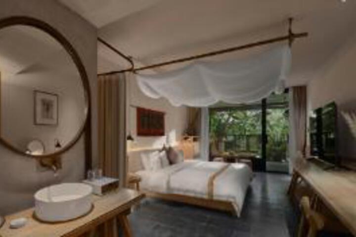 Room 21 of 23