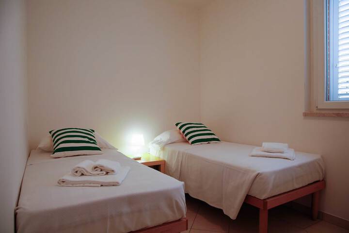 Room 7 of 94