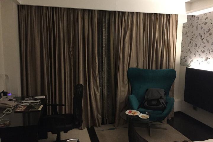 Room 8 of 26