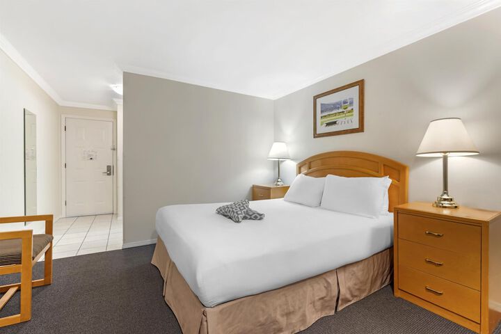Room 32 of 105