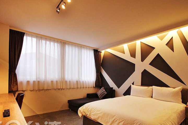 Room 32 of 118