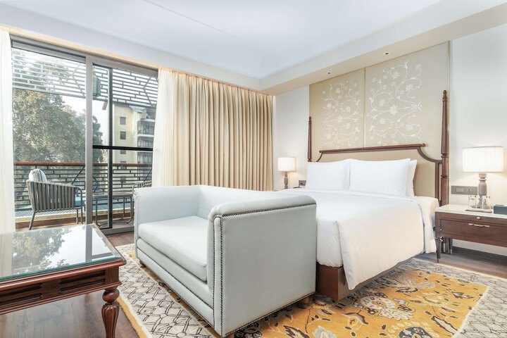 Room 26 of 191