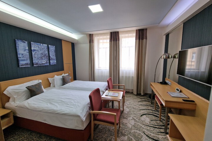 Room 7 of 46