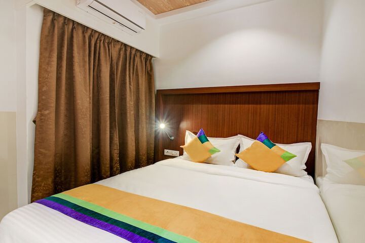 Room 5 of 27