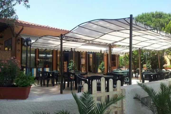 PINTADERA HOTEL