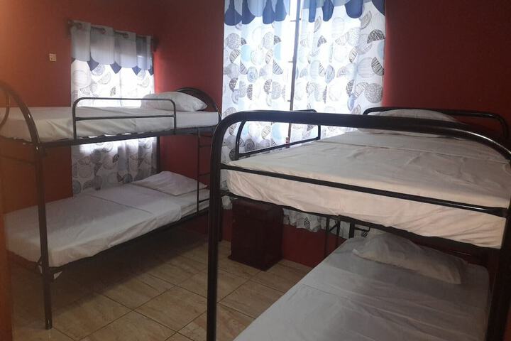 Room 10 of 24