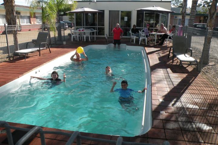 Pool Hotel