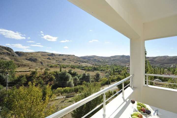 Baskent Demiralan Hotel
