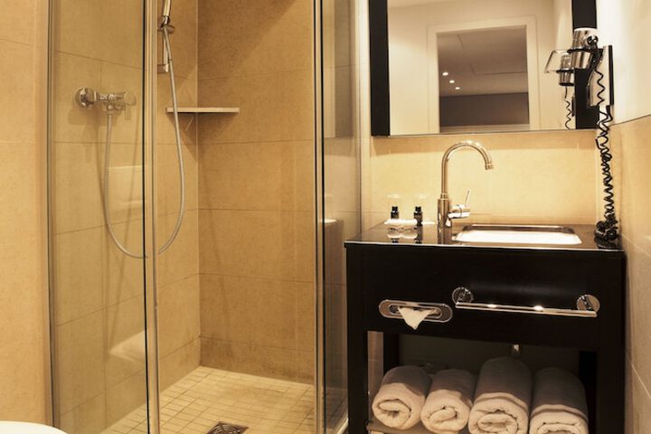 Bath Interior