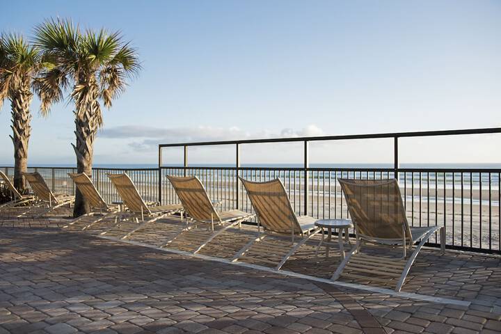 Sundeck