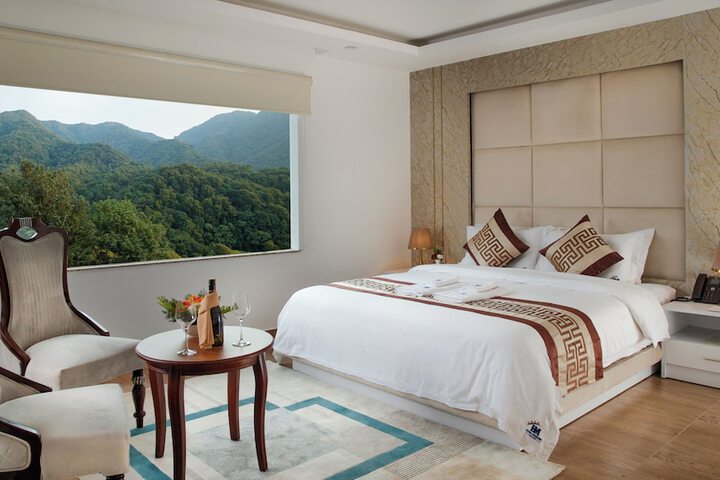 Room 20 of 48