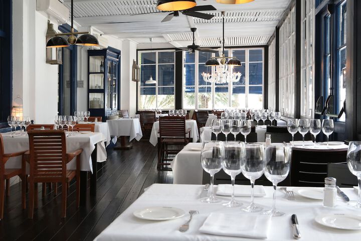 Dining 72 of 82
